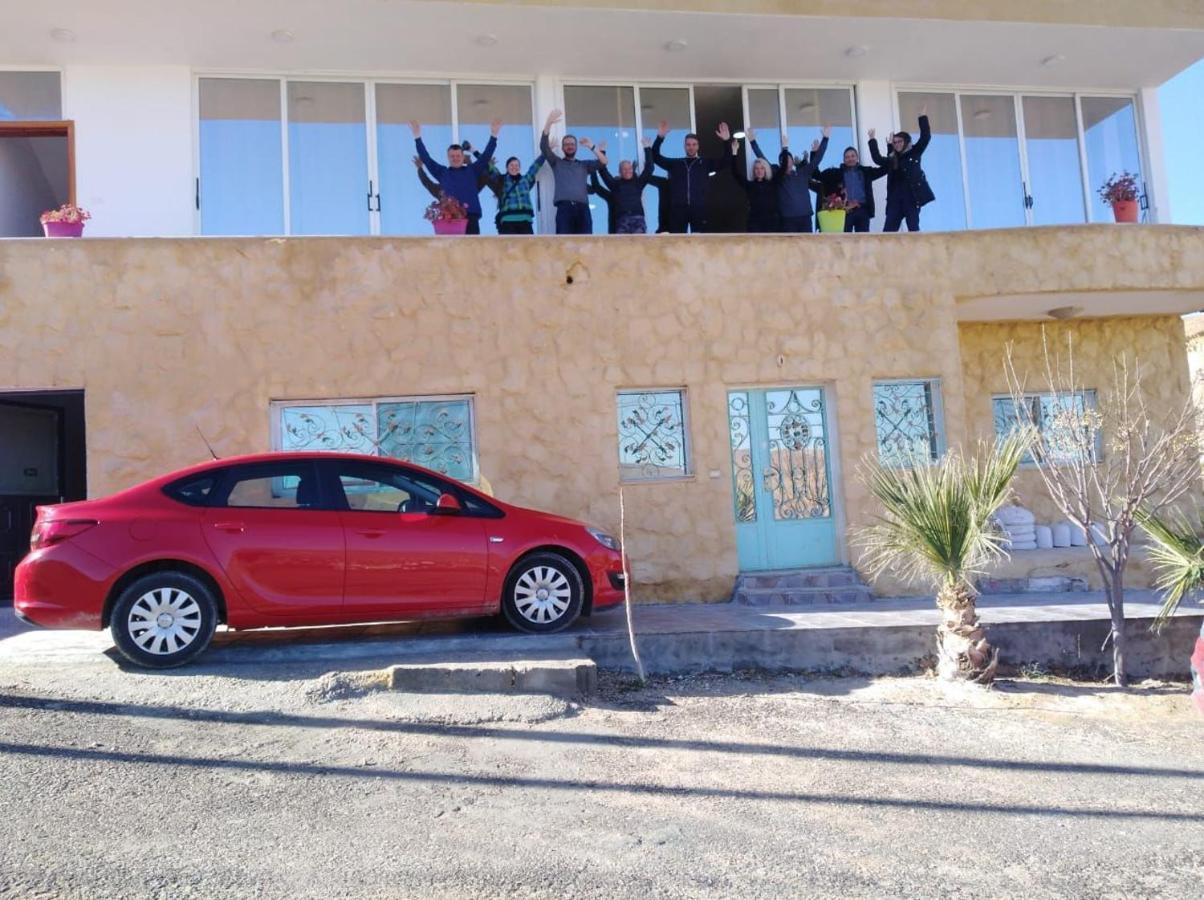 Jordan Guest House Wadi Musa Exterior photo